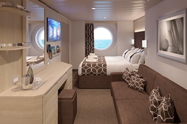 Каюта «С окном Deluxe Fantastica (OR2)» — лайнер «MSC World Europa»