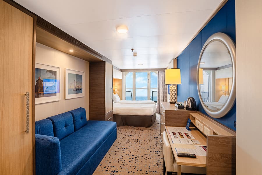 Каюта «С балконом Ocean View Balcony (5D)» — лайнер «Spectrum of the Seas»
