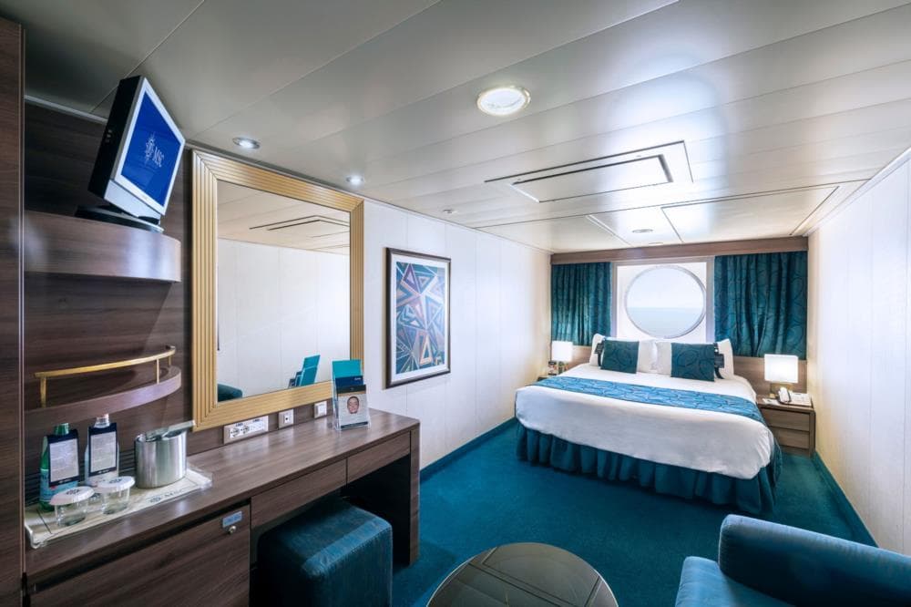 Каюта «С окном Bella (OB)» — лайнер «MSC Fantasia»
