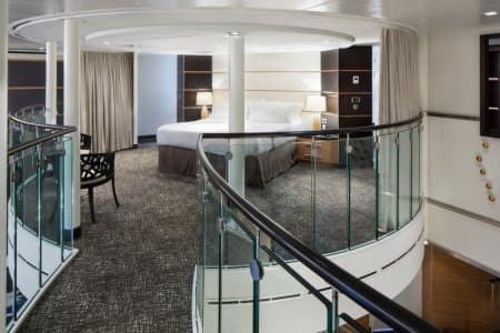 Каюта «Сьют Royal Loft (RL)» — лайнер «Ovation of The Seas»