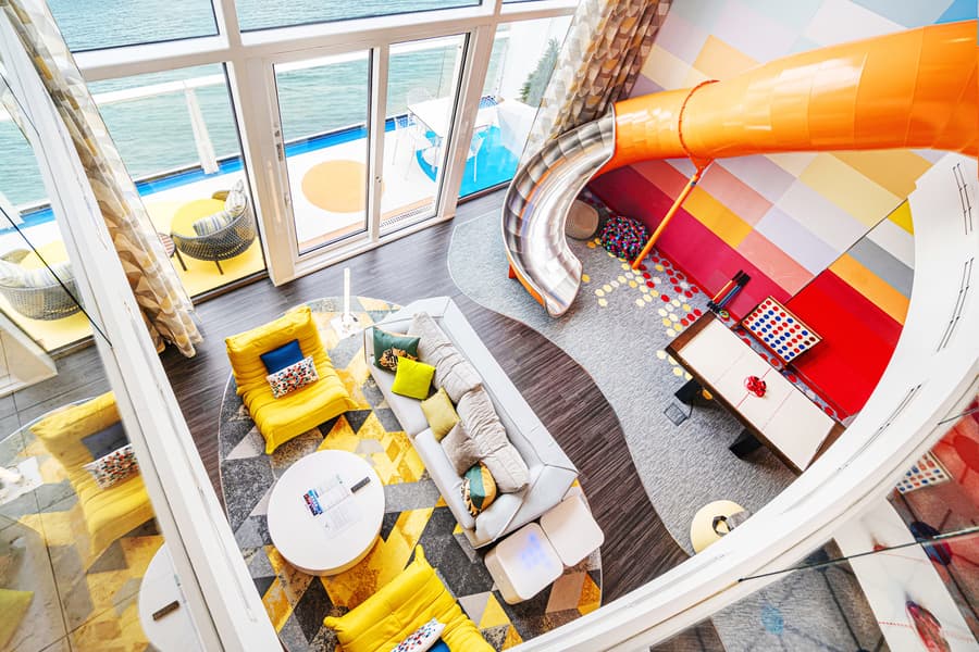 Каюта «Сьют Ultimate Family Suite (US)» — лайнер «Spectrum of the Seas»