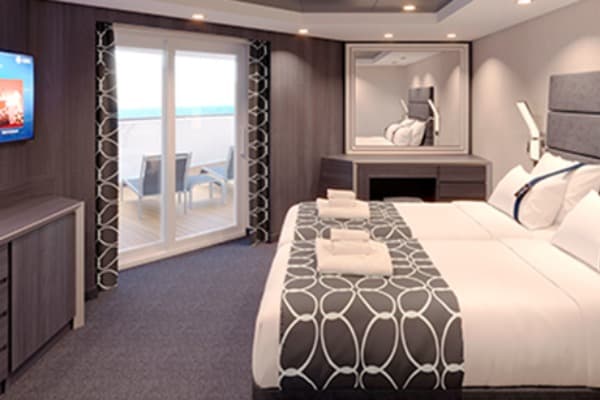 Каюта «Сьют Royal Yacht Club (YC3)» — лайнер «MSC World Europa»