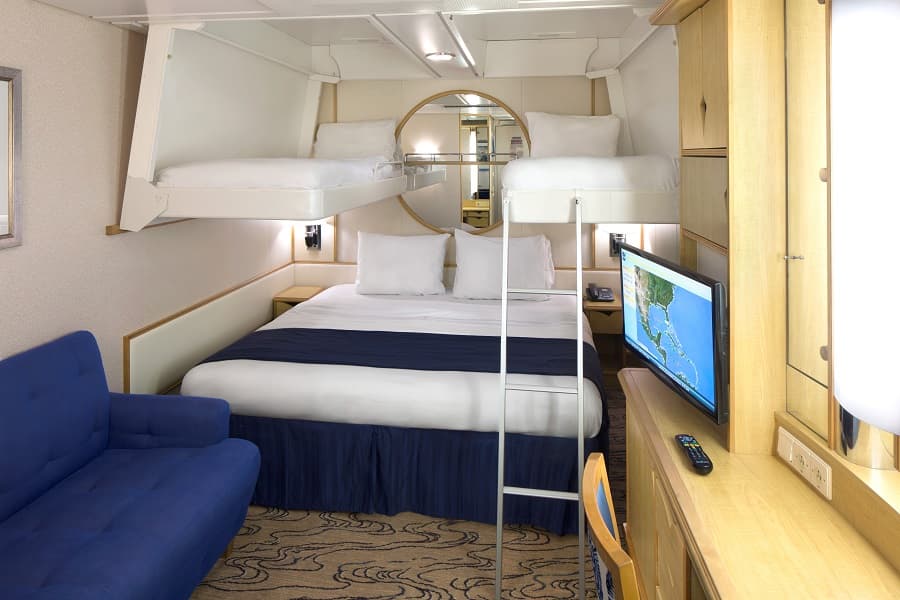 Каюта «Внутренняя Interior Stateroom (ZI)» — лайнер «Navigator of the Seas», фото 2