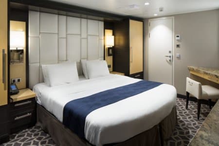 Каюта «Сьют Deluxe Suite Guarantee (WS)» — лайнер «Spectrum of the Seas»