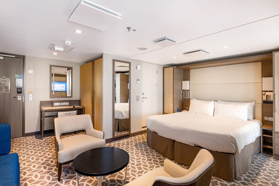 Каюта «Сьют Junior Suite (J1)» — лайнер «Spectrum of the Seas», фото 3